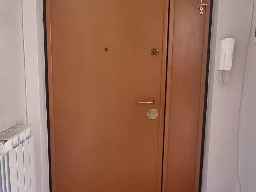 Immagine 2 di Appartamento in vendita  a Carrara