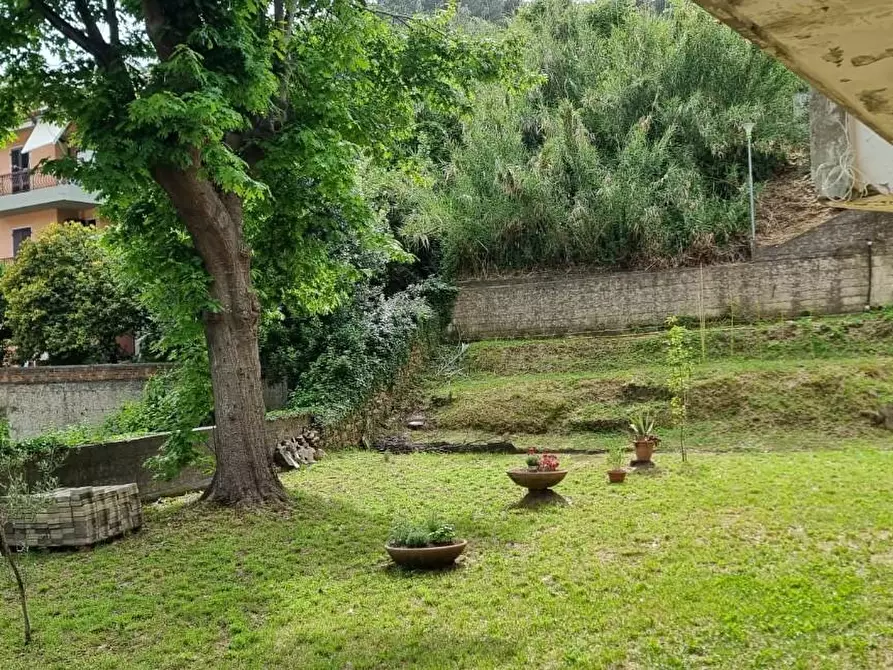 Immagine 1 di Appartamento in vendita  a Carrara