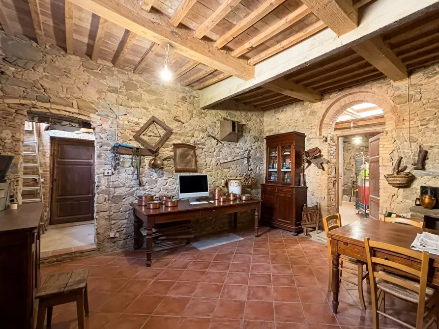 Immagine 6 di Casa colonica in vendita  a Chianni