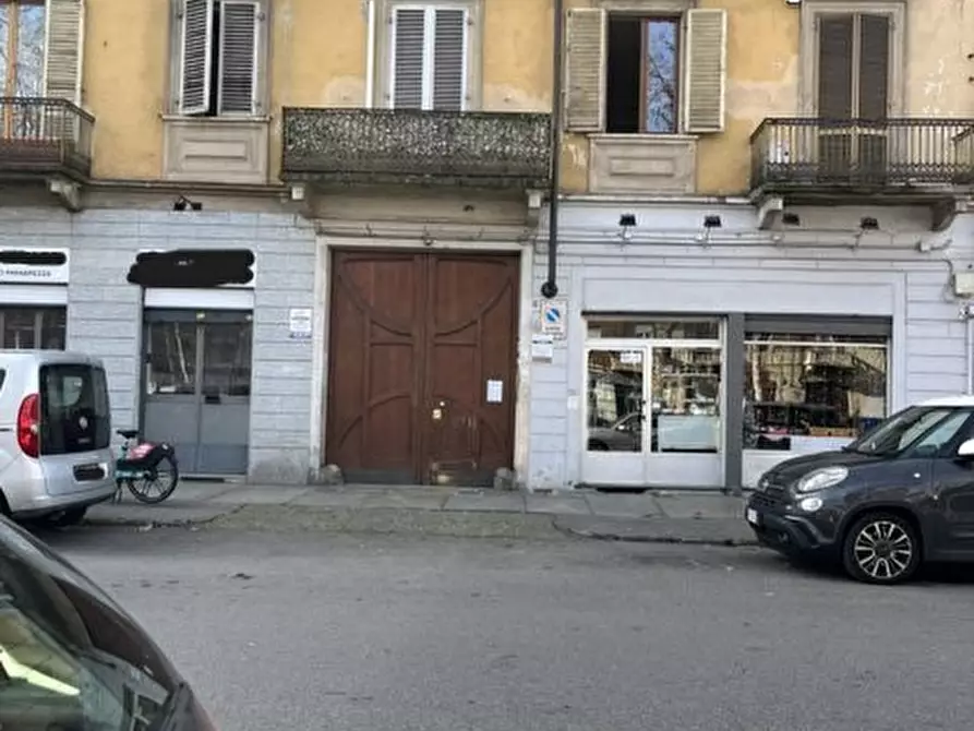 Immagine 1 di Appartamento in vendita  a Torino