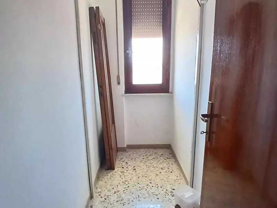 Immagine 12 di Appartamento in vendita  a Livorno