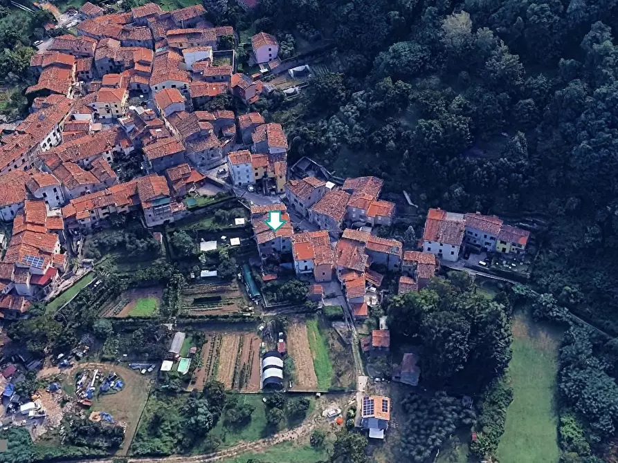 Immagine 4 di Appartamento in vendita  a Borgo A Mozzano