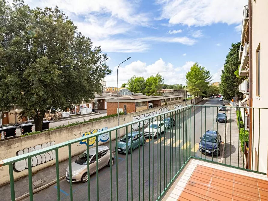 Immagine 12 di Appartamento in vendita  a Pisa