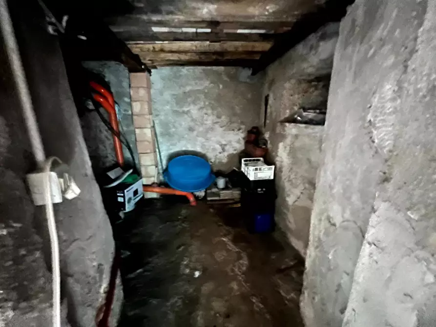Immagine 19 di Appartamento in vendita  a Pescaglia