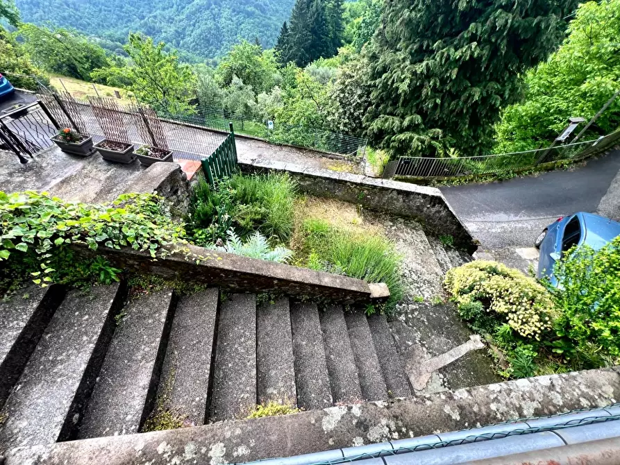 Immagine 41 di Appartamento in vendita  a Pescaglia