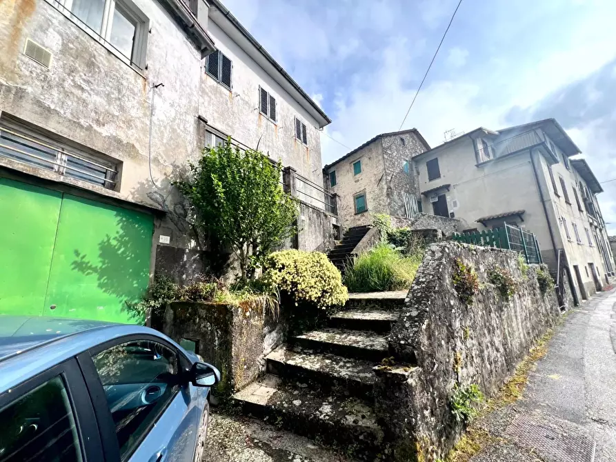 Immagine 3 di Appartamento in vendita  a Pescaglia