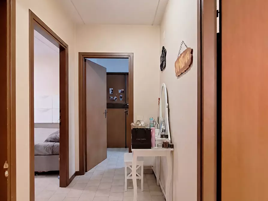 Immagine 12 di Appartamento in vendita  a Pisa