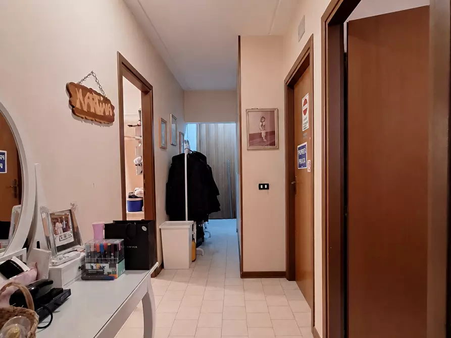 Immagine 13 di Appartamento in vendita  a Pisa
