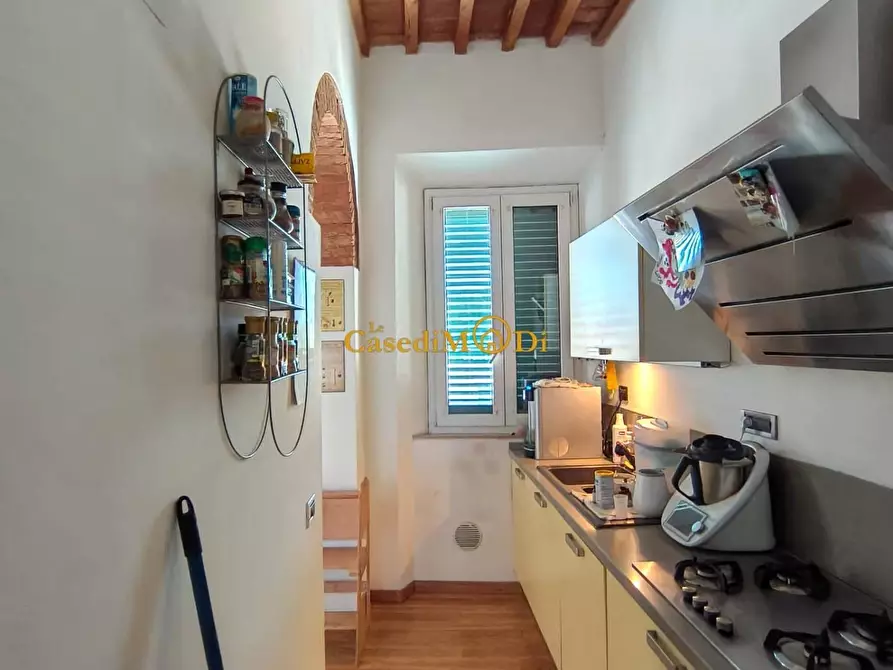 Immagine 4 di Appartamento in vendita  a Livorno