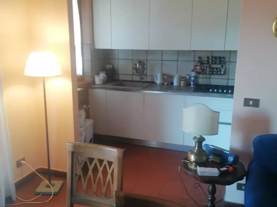 Immagine 3 di Villa in vendita  a Carmignano