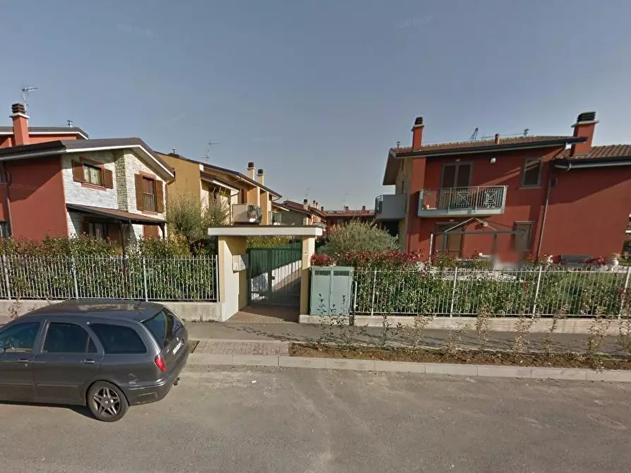 Immagine 2 di Appartamento in vendita  a Roncello