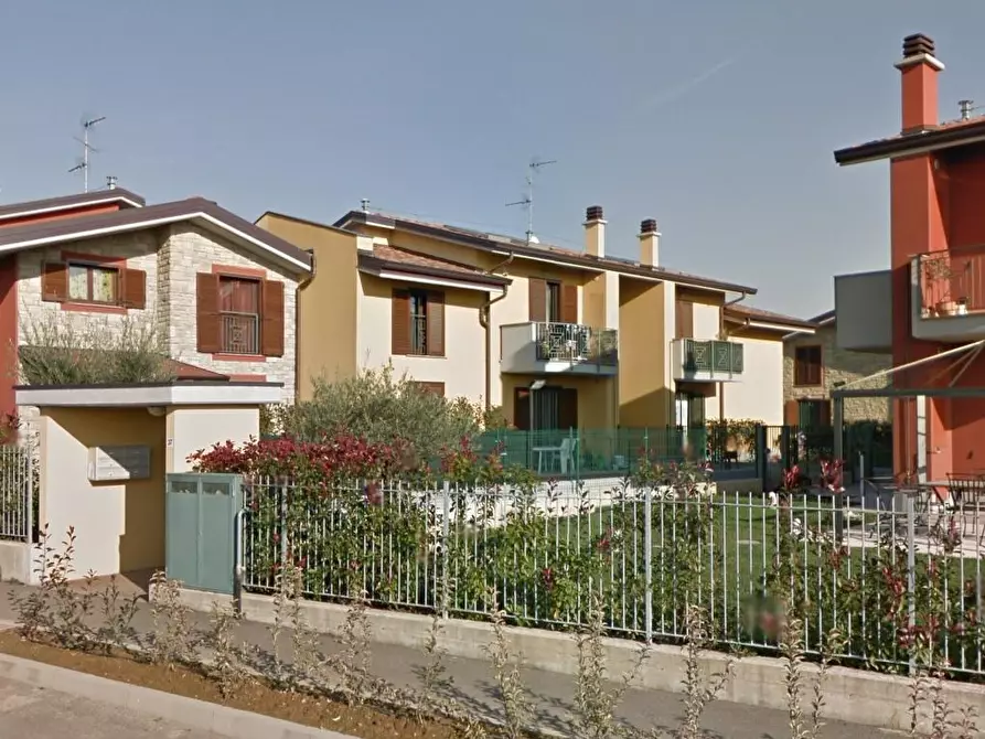 Immagine 1 di Appartamento in vendita  a Roncello