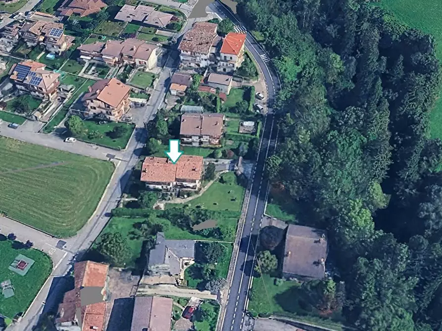 Immagine 4 di Casa bifamiliare in vendita  a Fino Del Monte