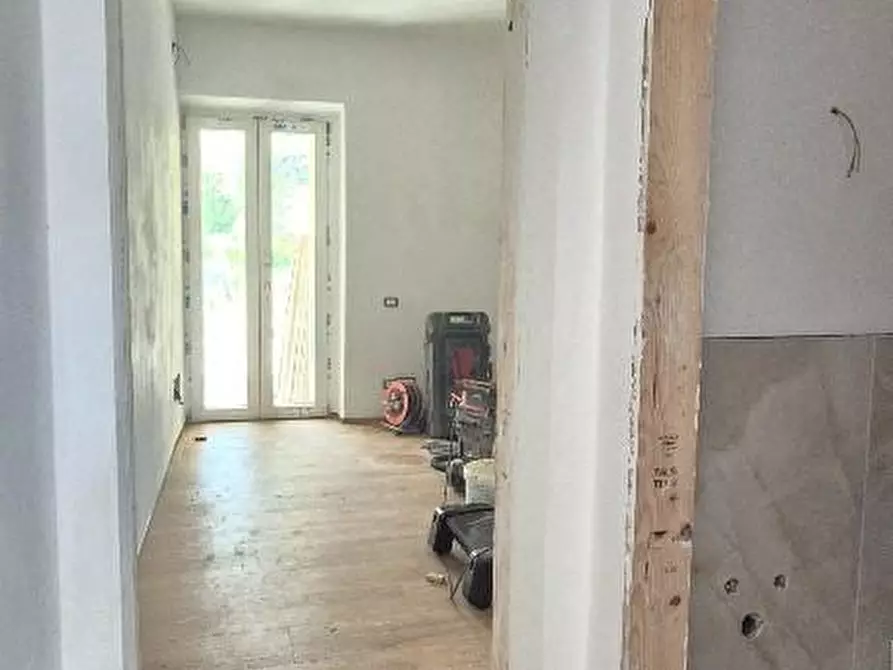 Immagine 9 di Terratetto in vendita  a Cascina