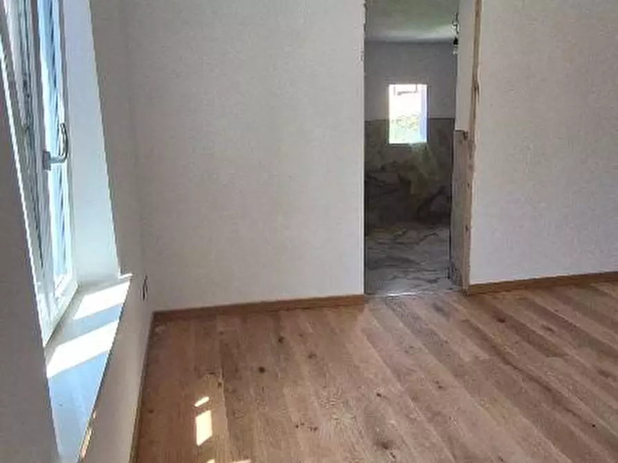 Immagine 32 di Terratetto in vendita  a Cascina