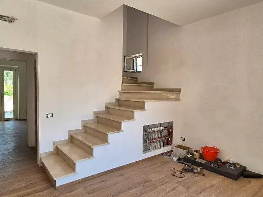 Immagine 39 di Terratetto in vendita  a Cascina