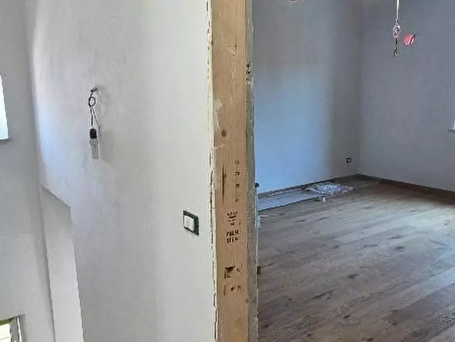 Immagine 15 di Terratetto in vendita  a Cascina