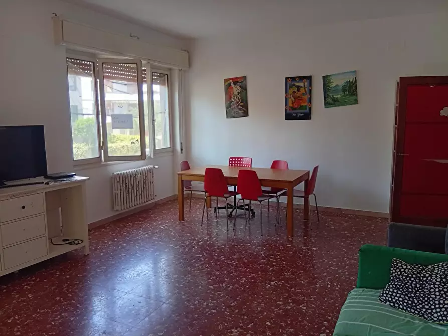 Immagine 6 di Appartamento in affitto  a Pisa