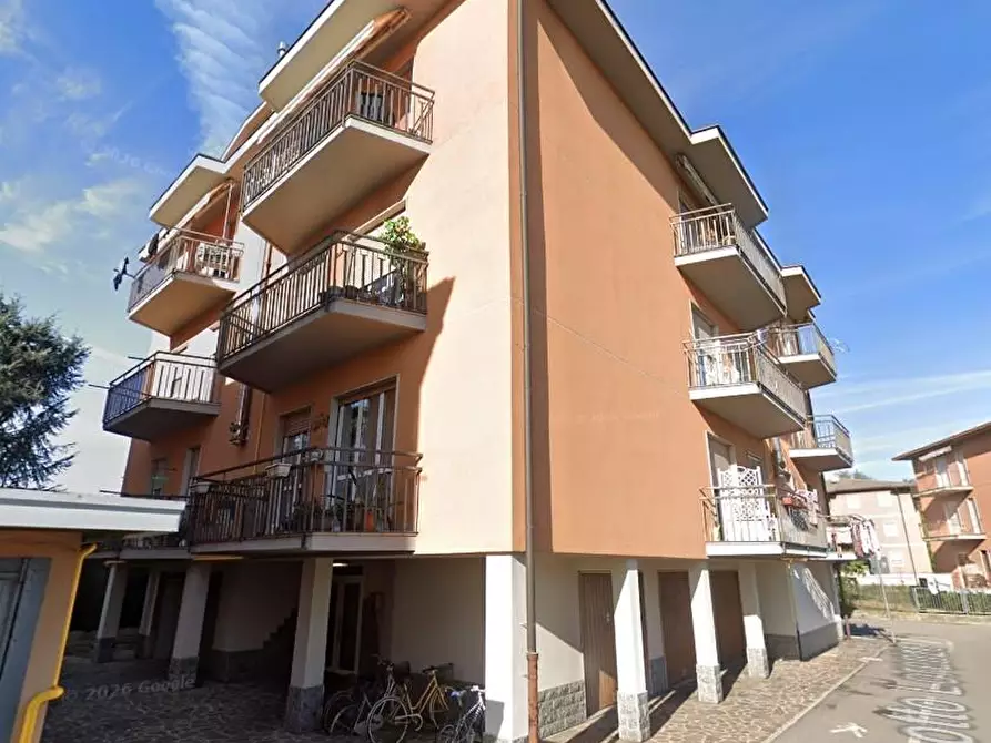 Immagine 1 di Appartamento in vendita  a Presezzo