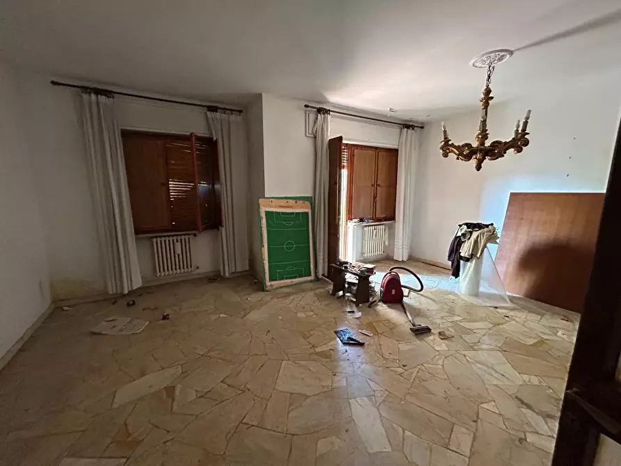 Immagine 1 di Appartamento in vendita  a Siena