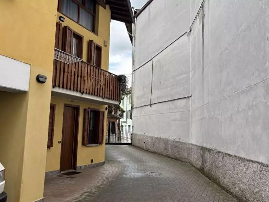 Immagine 2 di Appartamento in vendita  a Albino