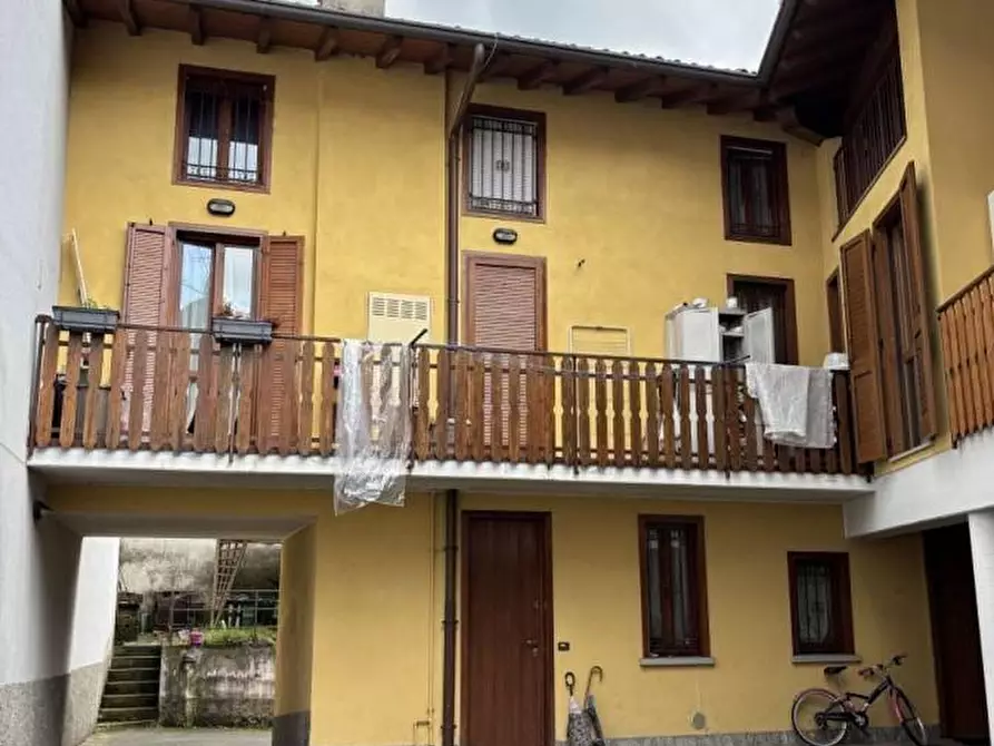Immagine 1 di Appartamento in vendita  a Albino