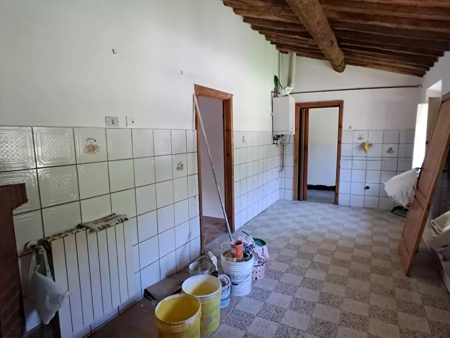 Immagine 9 di Appartamento in vendita  a Buti