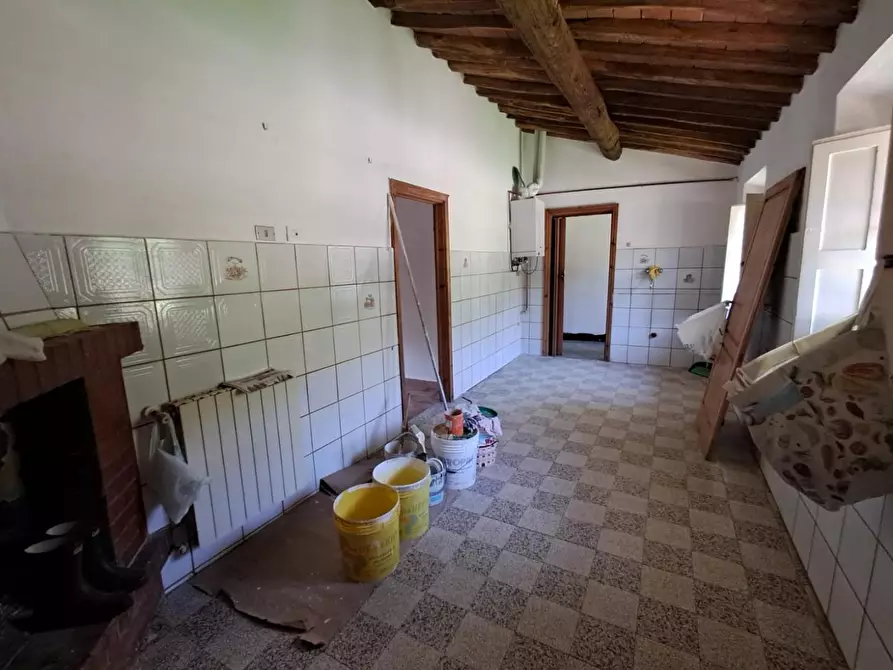 Immagine 10 di Appartamento in vendita  a Buti
