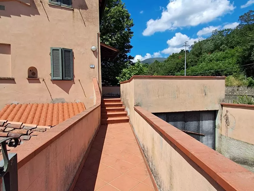 Immagine 2 di Appartamento in vendita  a Buti