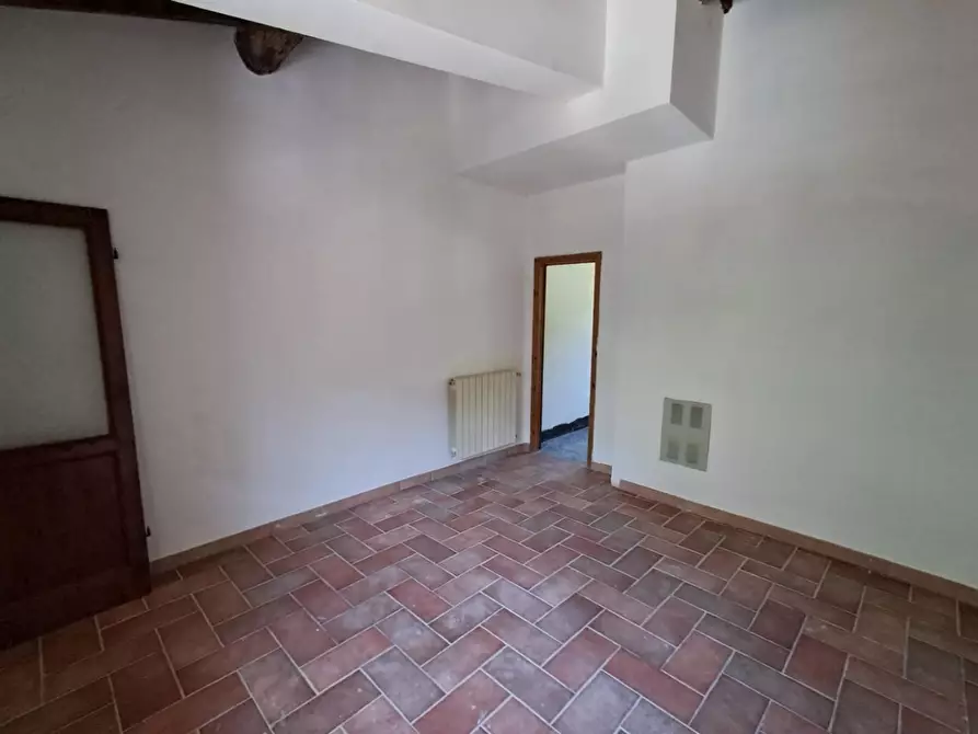 Immagine 18 di Appartamento in vendita  a Buti