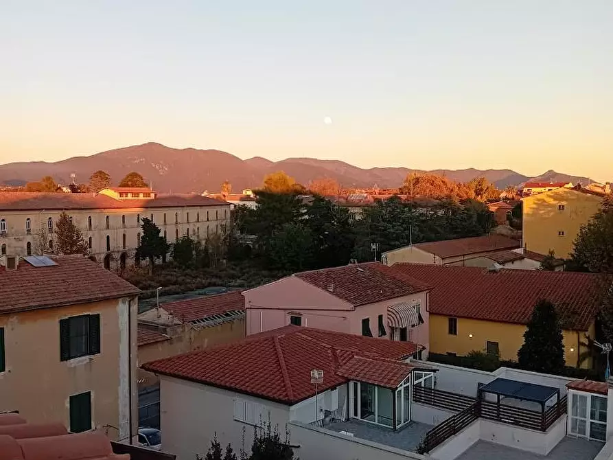Immagine 20 di Mansarda in vendita  a Pisa