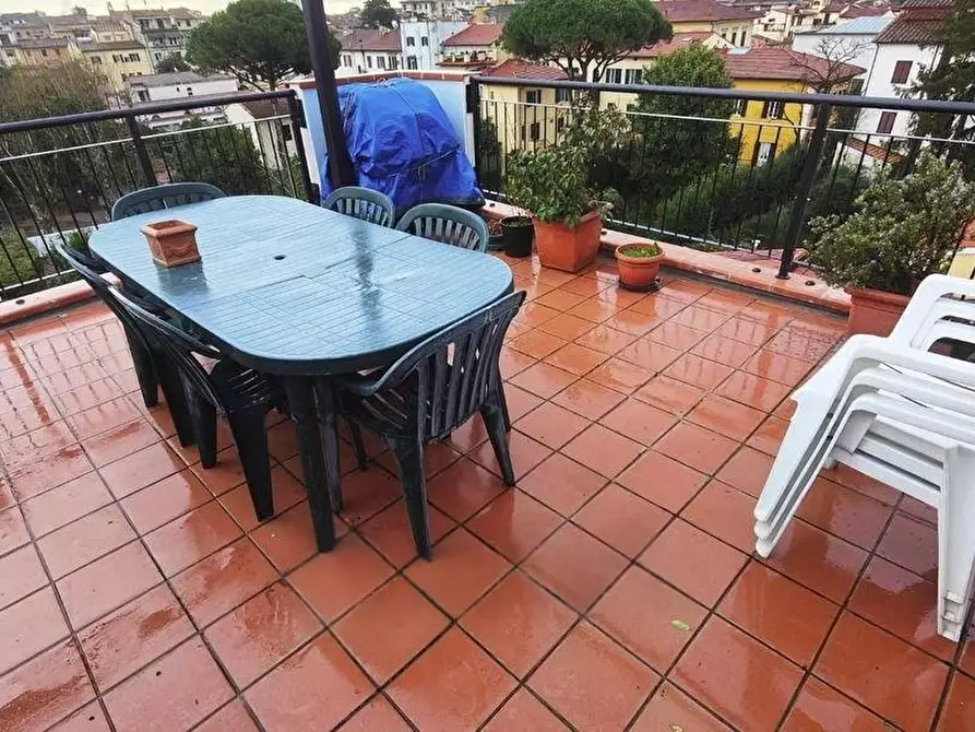 Immagine 17 di Mansarda in vendita  a Pisa