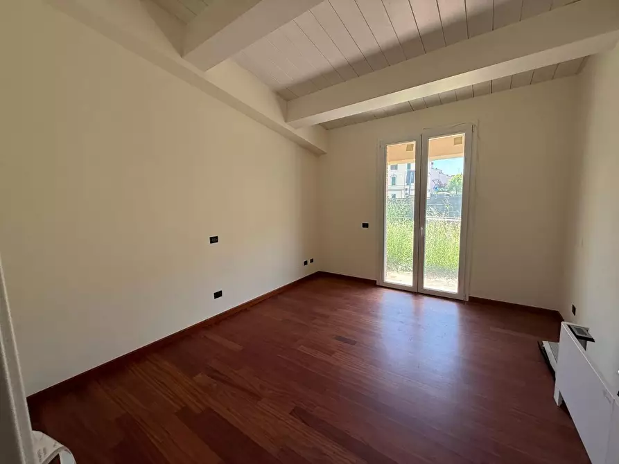 Immagine 7 di Villa in vendita  a Ponsacco