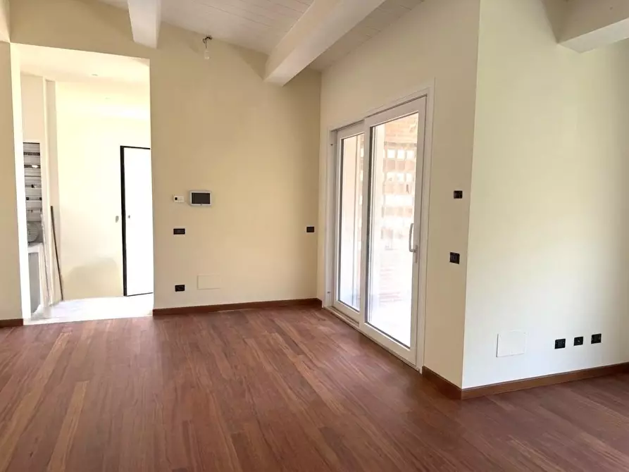 Immagine 4 di Villa in vendita  a Ponsacco