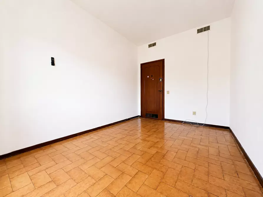 Immagine 14 di Appartamento in vendita  a Pontedera