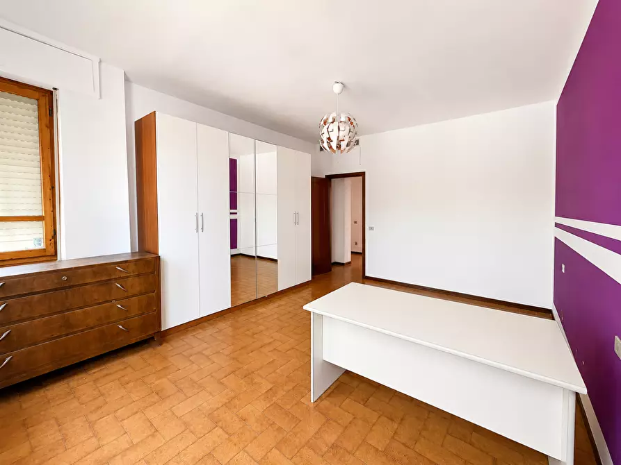 Immagine 10 di Appartamento in vendita  a Pontedera