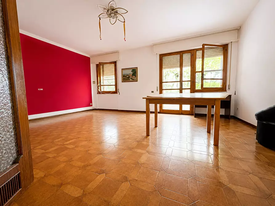 Immagine 2 di Appartamento in vendita  a Pontedera