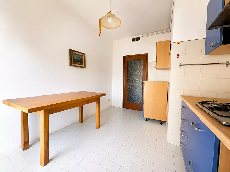 Immagine 3 di Appartamento in vendita  a Pontedera