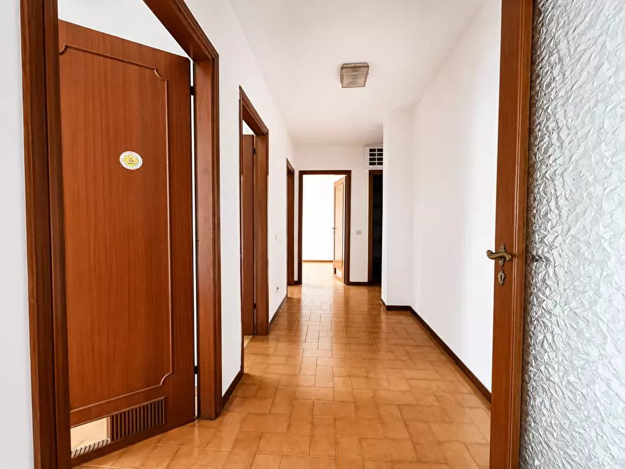 Immagine 6 di Appartamento in vendita  a Pontedera