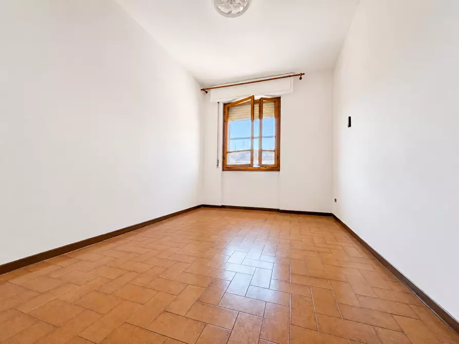 Immagine 8 di Appartamento in vendita  a Pontedera