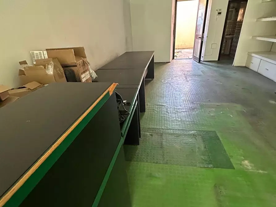 Immagine 4 di Attività commerciale in vendita  a Campiglia Marittima
