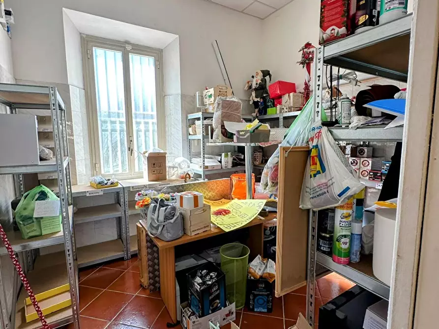 Immagine 9 di Ufficio in affitto  a Campiglia Marittima