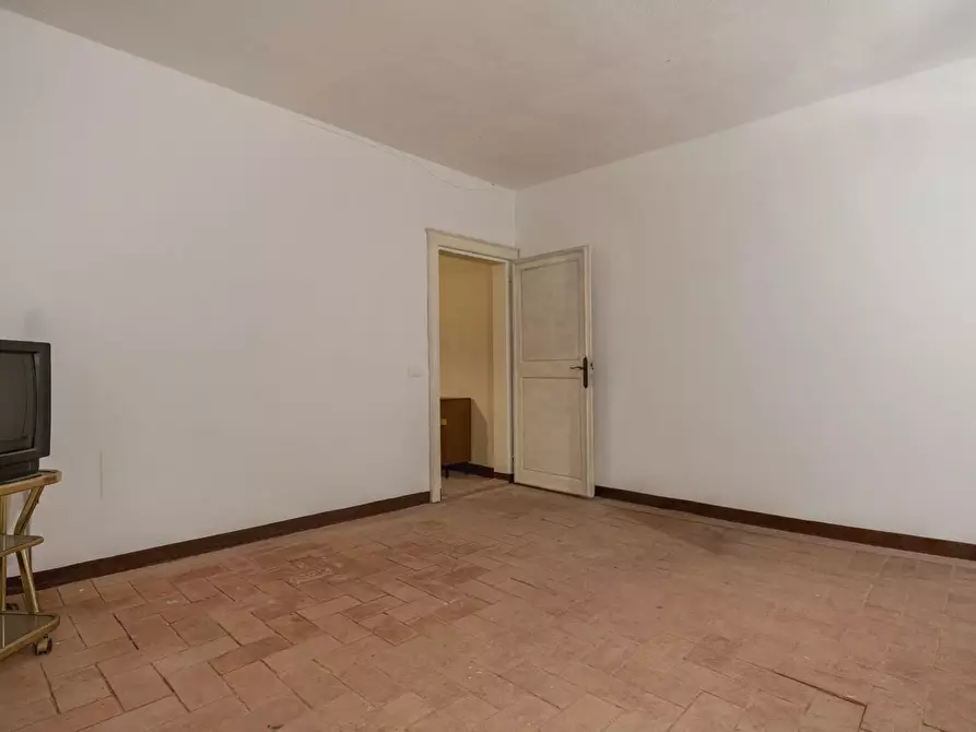 Immagine 30 di Casa colonica in vendita  a Casciana Terme Lari