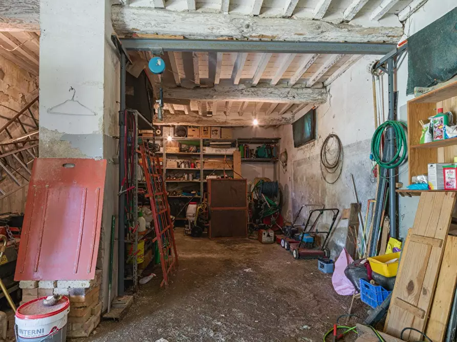 Immagine 40 di Casa colonica in vendita  a Casciana Terme Lari