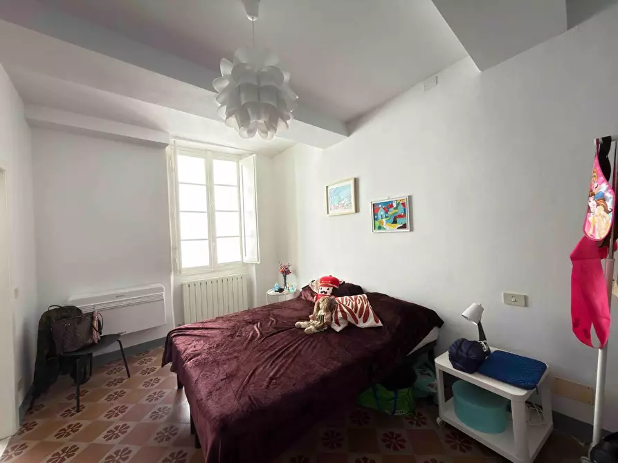 Immagine 12 di Appartamento in affitto  a Lucca