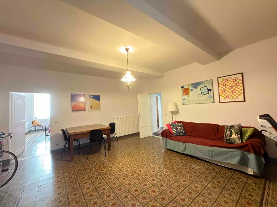 Immagine 1 di Appartamento in affitto  a Lucca