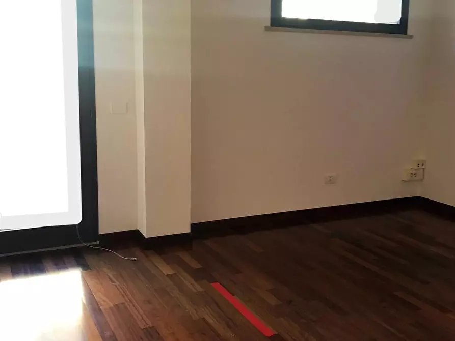 Immagine 5 di Locale commerciale in affitto  a Montelupo Fiorentino