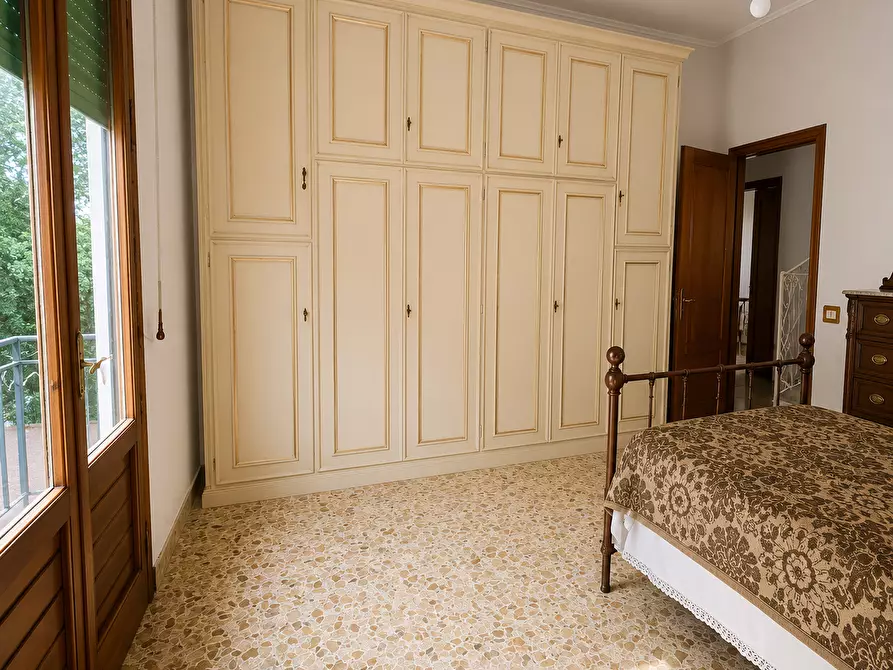 Immagine 8 di Appartamento in vendita  a Colle Di Val D'elsa