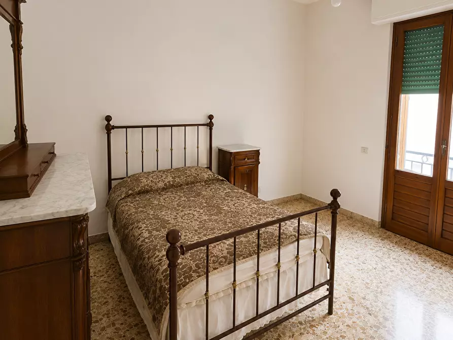 Immagine 10 di Appartamento in vendita  a Colle Di Val D'elsa