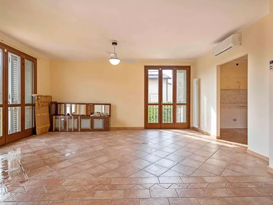 Immagine 1 di Casa bifamiliare in vendita  a San Giuliano Terme
